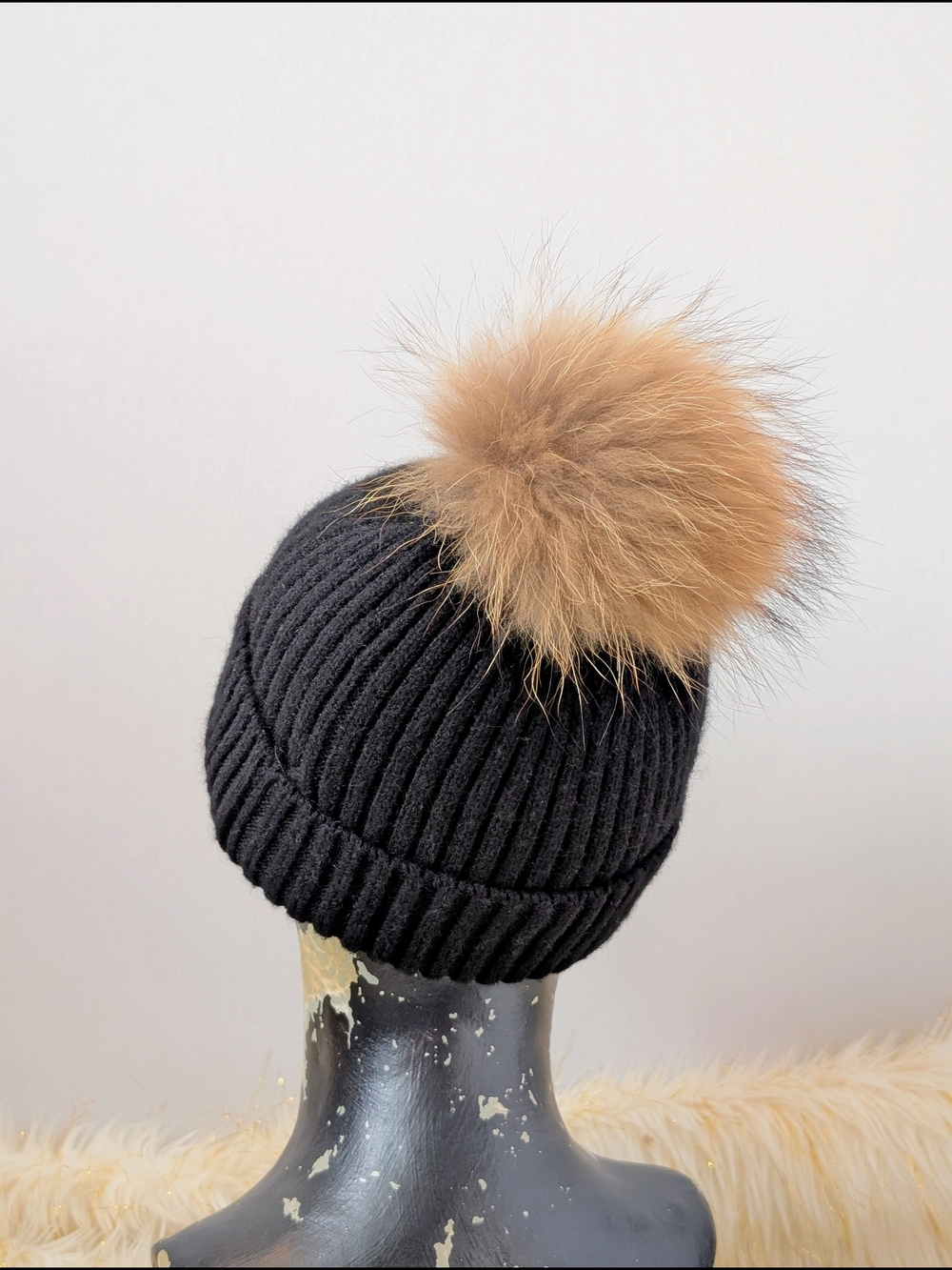 Linda Richards Black Knit Pom-Pom Hat Stocking Cap with Real Fur